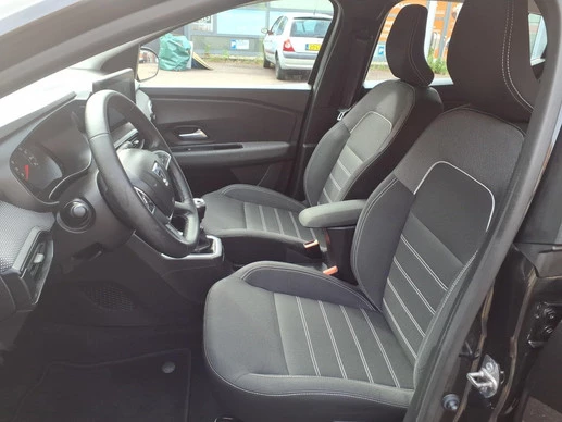 Dacia Sandero - Afbeelding 21 van 28