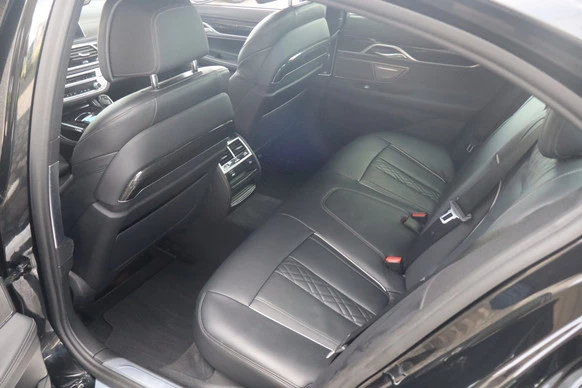 BMW 7 Serie - Afbeelding 18 van 30