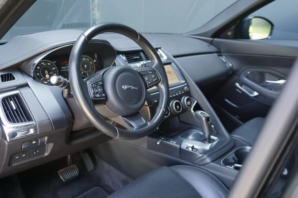 Jaguar E-PACE - Afbeelding 8 van 28