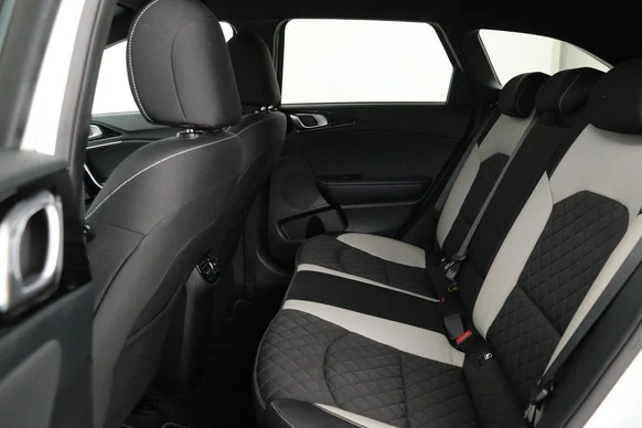 Kia Ceed - Afbeelding 8 van 30