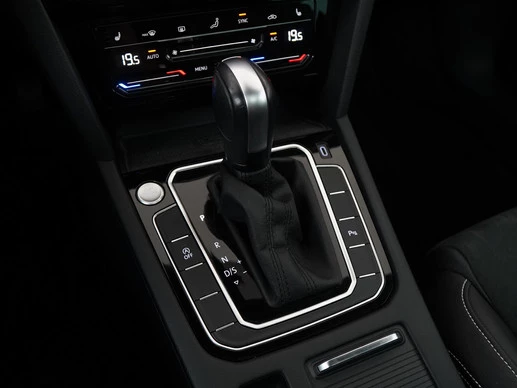 Volkswagen Passat - Afbeelding 10 van 30