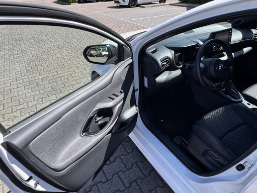 Toyota Yaris - Afbeelding 15 van 30