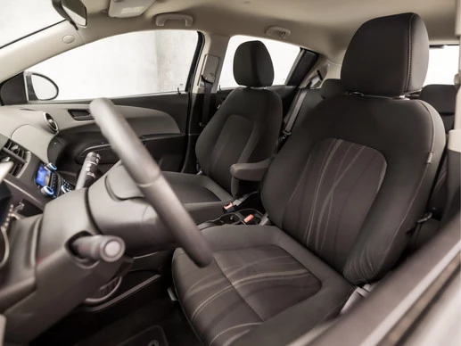 Chevrolet Aveo - Afbeelding 13 van 30