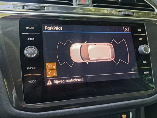 Volkswagen Tiguan - Afbeelding 16 van 30