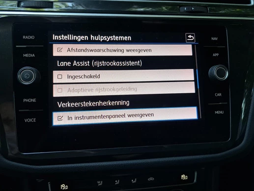 Volkswagen Tiguan - Afbeelding 18 van 30