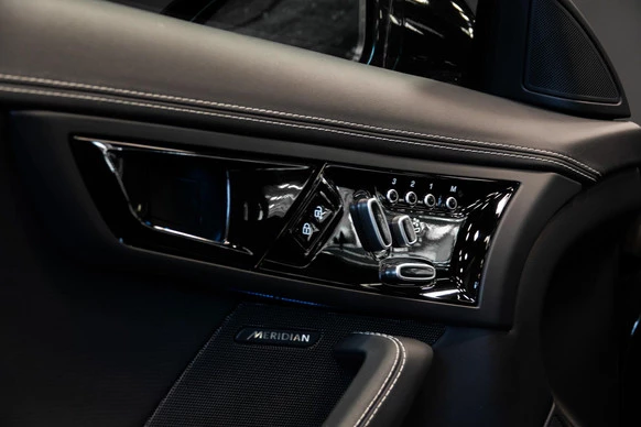 Jaguar F-Type - Afbeelding 26 van 30