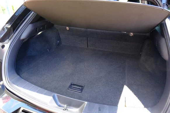 Lexus UX - Afbeelding 10 van 30