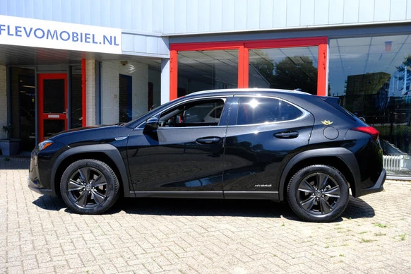 Lexus UX - Afbeelding 25 van 30
