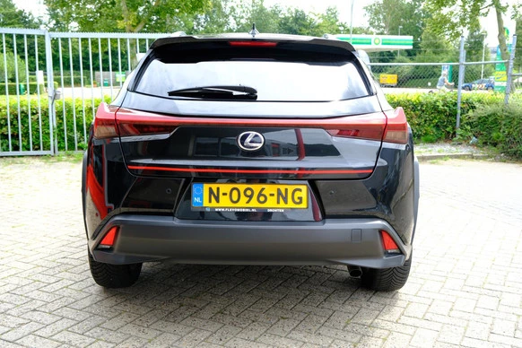 Lexus UX - Afbeelding 8 van 30