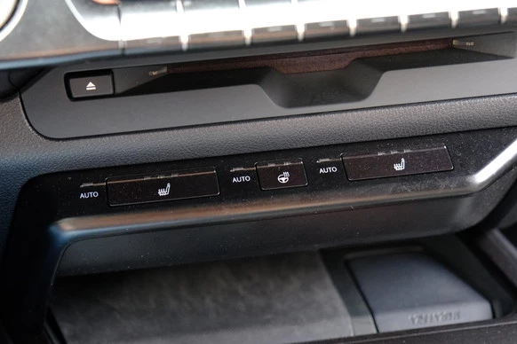 Lexus UX - Afbeelding 13 van 30