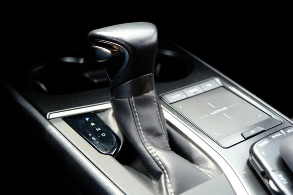 Lexus UX - Afbeelding 19 van 30