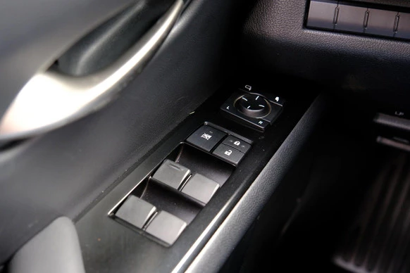 Lexus UX - Afbeelding 23 van 30
