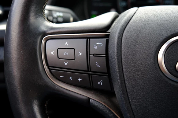 Lexus UX - Afbeelding 25 van 30