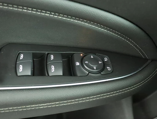 Opel Insignia - Afbeelding 29 van 30