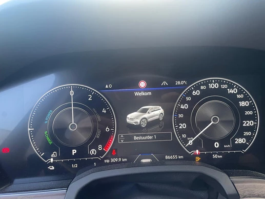 Volkswagen Touareg - Afbeelding 13 van 30
