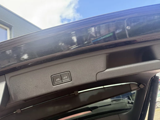 Volkswagen Touareg - Afbeelding 28 van 30
