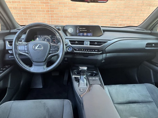 Lexus UX - Afbeelding 6 van 30