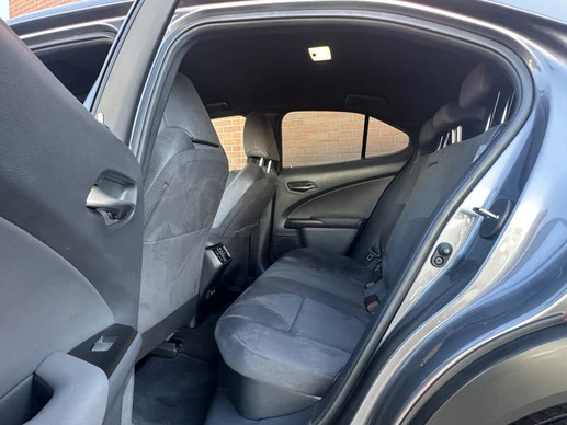 Lexus UX - Afbeelding 13 van 30