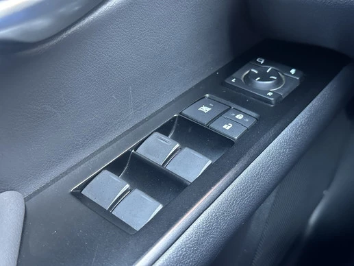 Lexus UX - Afbeelding 18 van 30