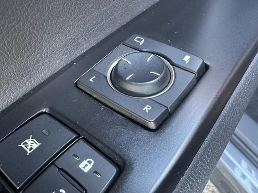 Lexus UX - Afbeelding 19 van 30