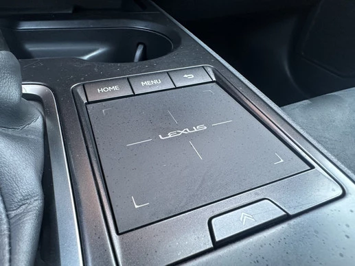 Lexus UX - Afbeelding 28 van 30