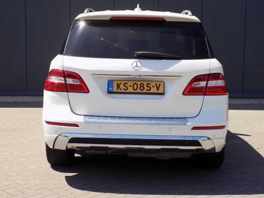 Mercedes-Benz M-Klasse - Afbeelding 8 van 14