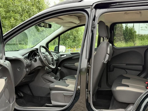 Ford Tourneo Courier - Afbeelding 13 van 30