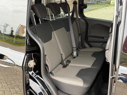Ford Tourneo Courier - Afbeelding 16 van 30