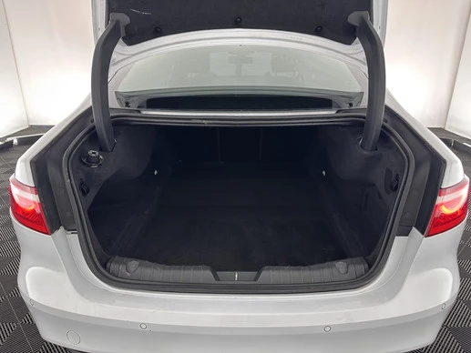 Jaguar XF - Afbeelding 10 van 29