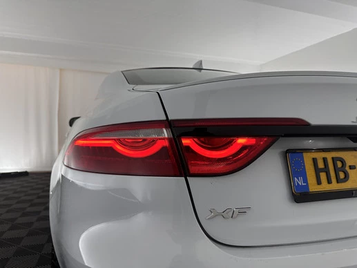 Jaguar XF - Afbeelding 27 van 29