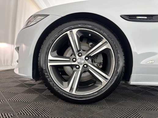 Jaguar XF - Afbeelding 28 van 29