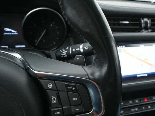 Jaguar XF - Afbeelding 18 van 30