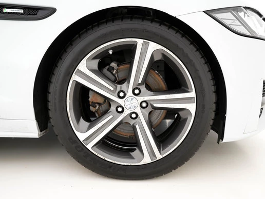 Jaguar XF - Afbeelding 27 van 30