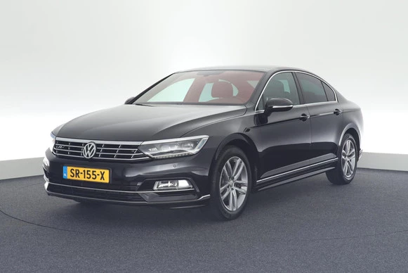Volkswagen Passat - Afbeelding 1 van 30