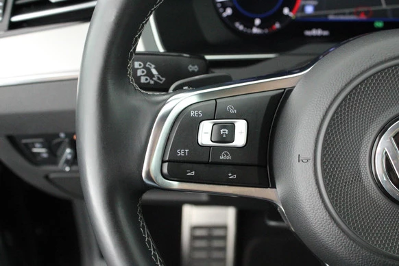 Volkswagen Passat - Afbeelding 16 van 30
