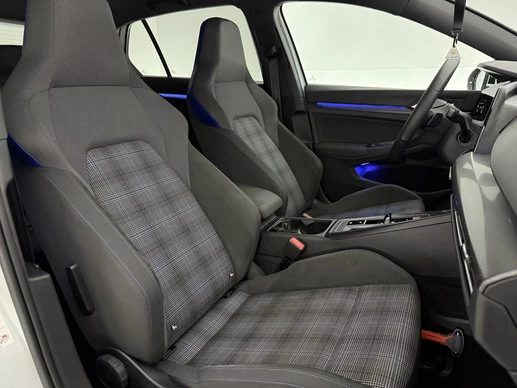 Volkswagen Golf - Afbeelding 21 van 30