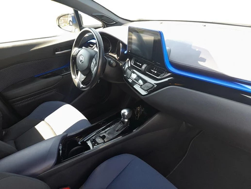 Toyota C-HR - Afbeelding 10 van 30