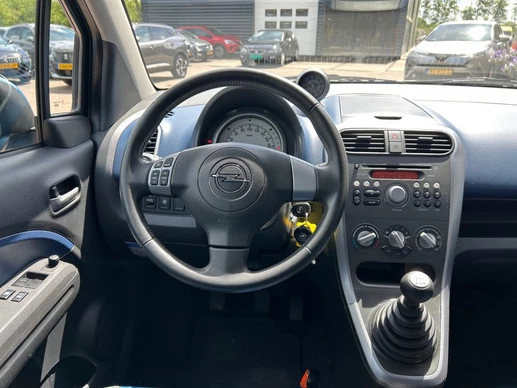 Opel Agila - Afbeelding 14 van 30