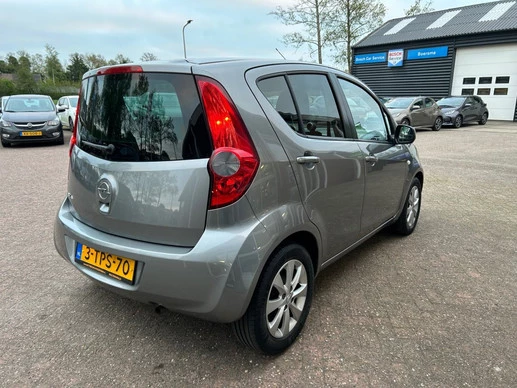 Opel Agila - Afbeelding 12 van 30