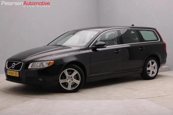 Volvo V70 - Afbeelding 1 van 26