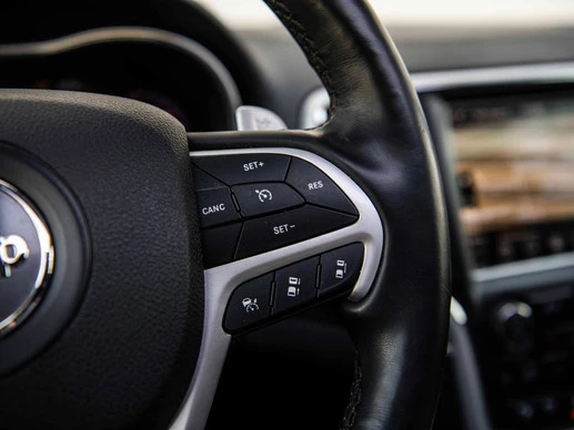 Jeep Grand Cherokee - Afbeelding 16 van 30