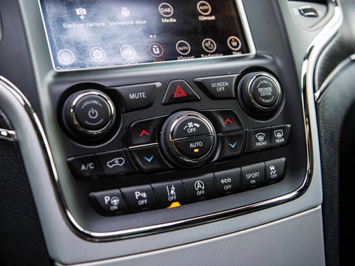 Jeep Grand Cherokee - Afbeelding 24 van 30