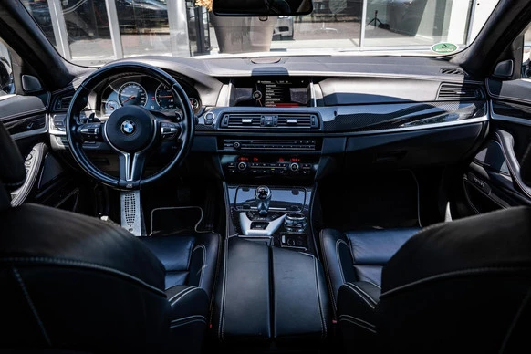 BMW M5 - Afbeelding 8 van 30