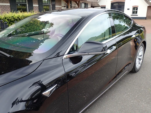 Tesla Model S - Afbeelding 2 van 30