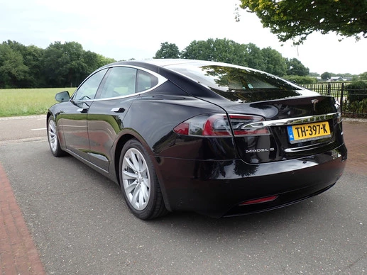 Tesla Model S - Afbeelding 6 van 30