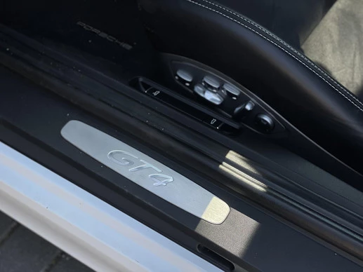 Porsche Cayman - Afbeelding 17 van 30