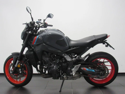 Yamaha MT 09 - Afbeelding 4 van 7