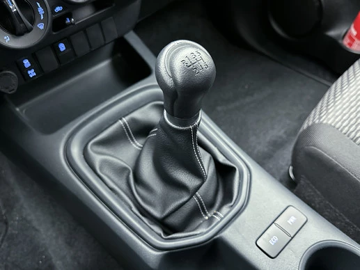 Toyota Hilux - Afbeelding 25 van 30