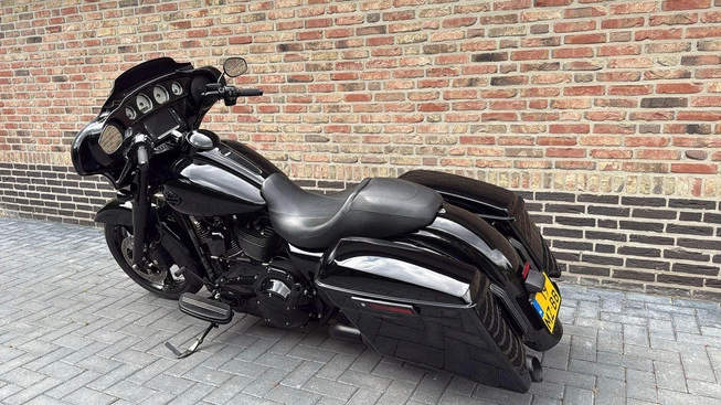 Harley-Davidson Street Glide - Afbeelding 4 van 15