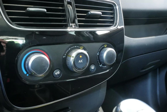 Renault Clio - Afbeelding 19 van 30